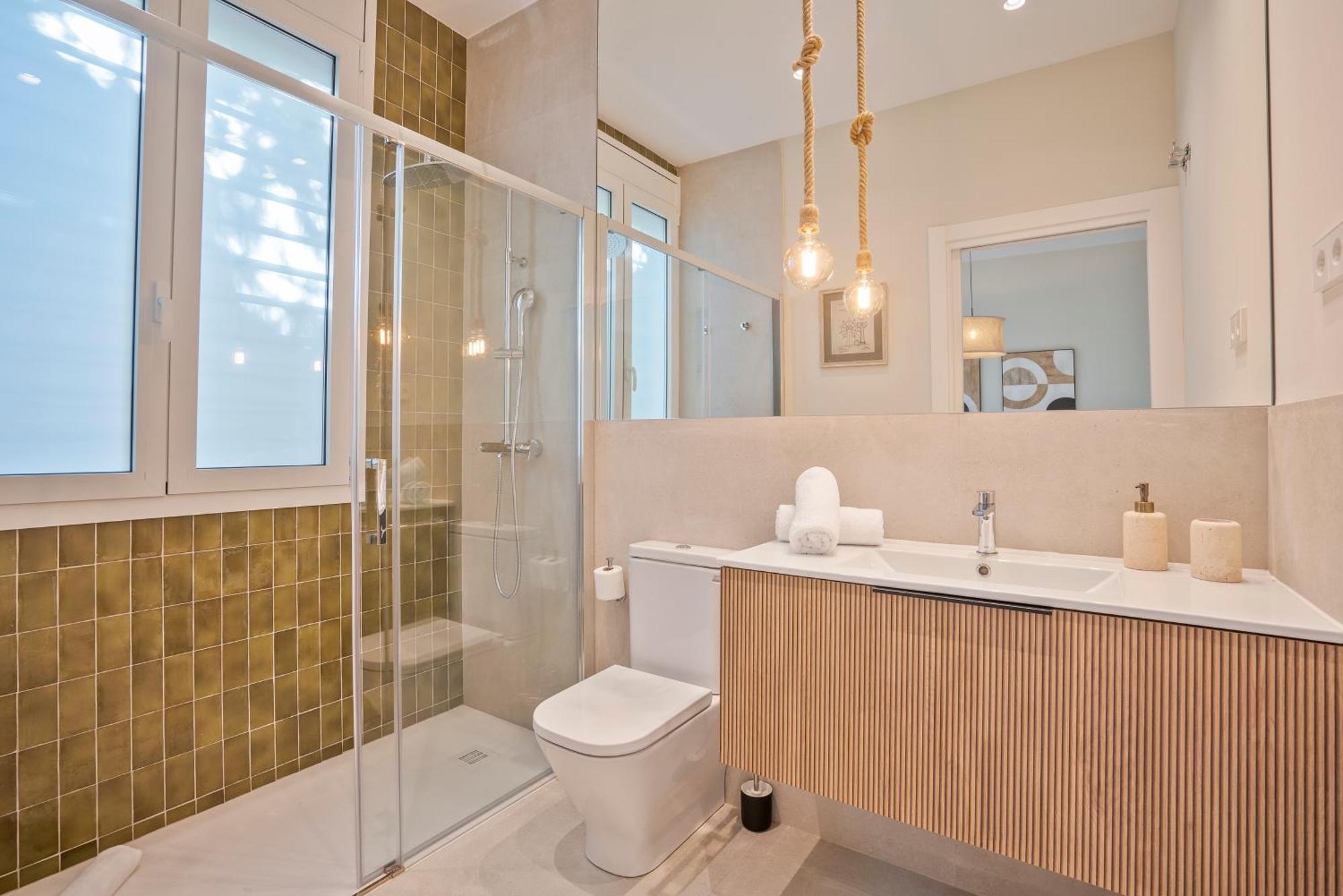 Sitges Spaces Garden Condo-2 Bedrooms, 2 Bathrooms, Garden Terrace, Near Center, Sleeps Up To 6- Monthly Rentals Only Bagian luar foto