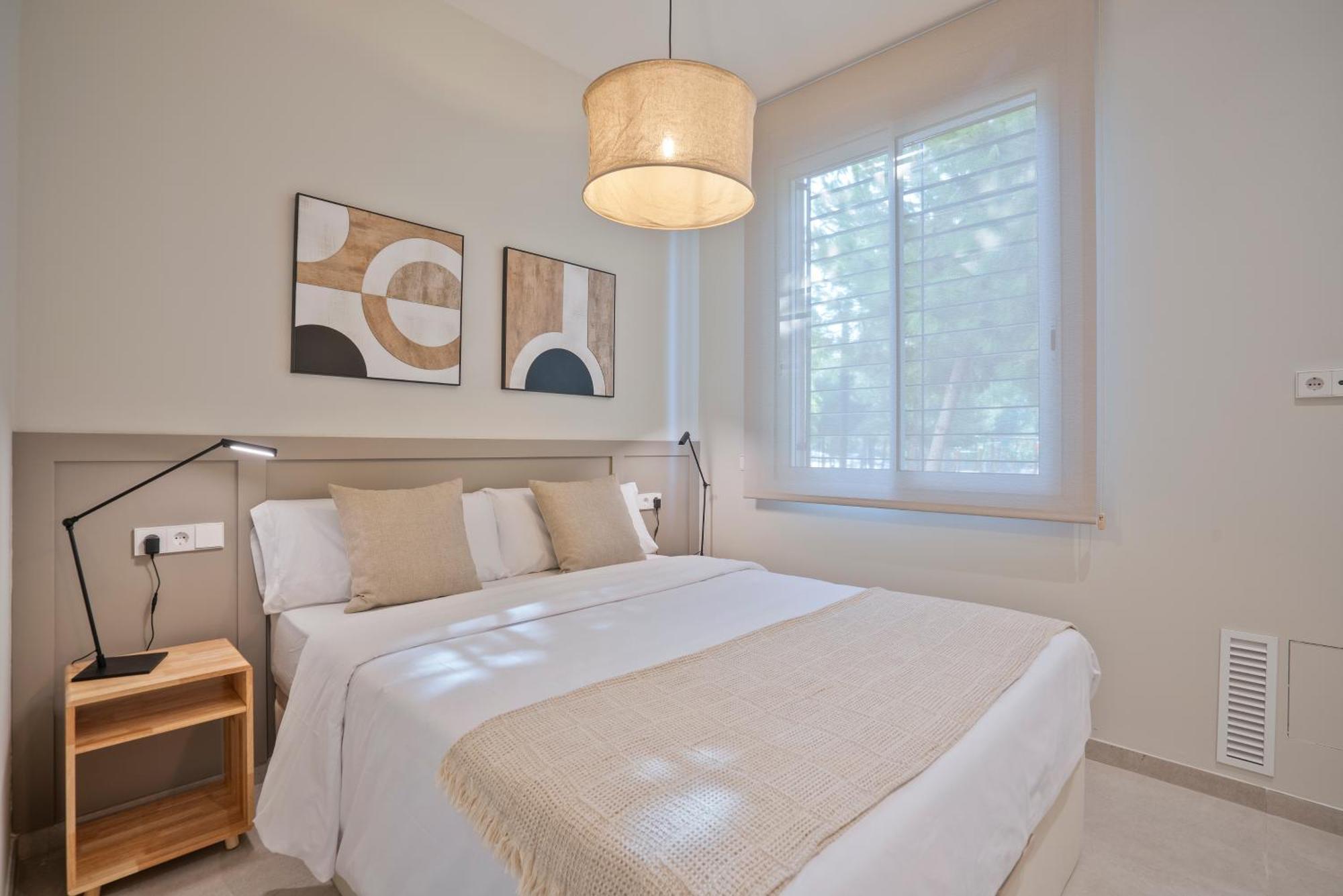 Sitges Spaces Garden Condo-2 Bedrooms, 2 Bathrooms, Garden Terrace, Near Center, Sleeps Up To 6- Monthly Rentals Only Bagian luar foto